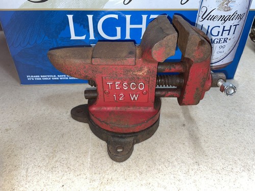 Vtg tesco bench - w,